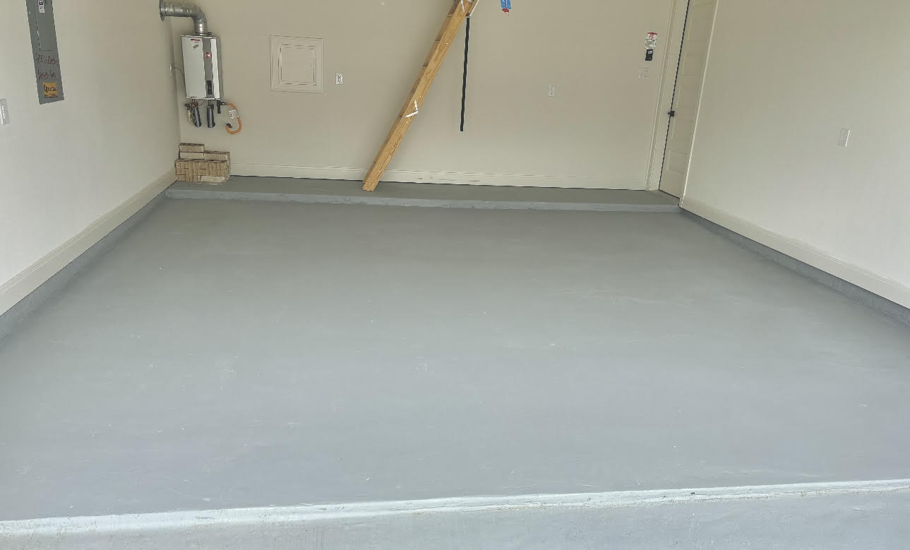 Clean professional solid color epoxy floor by Carpenter Coating